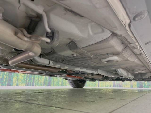 UZ0048060318_31_001.jpg
