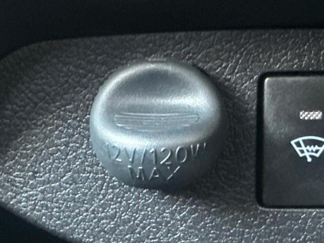 UZ0047773303_49_001.jpg
