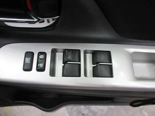 U00046490675_32_002.jpg