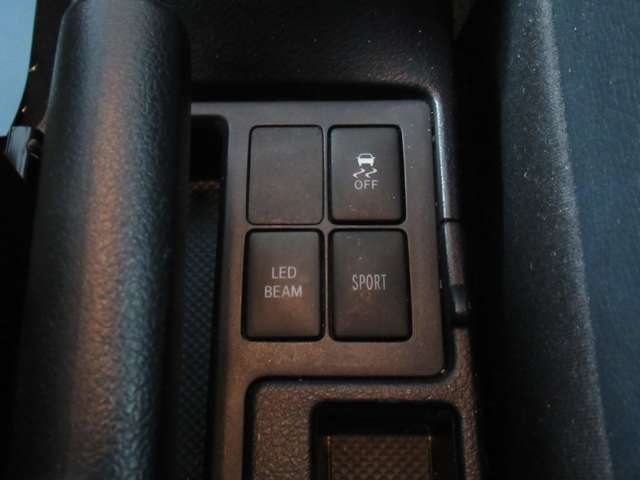 U00048514631_17_001.jpg