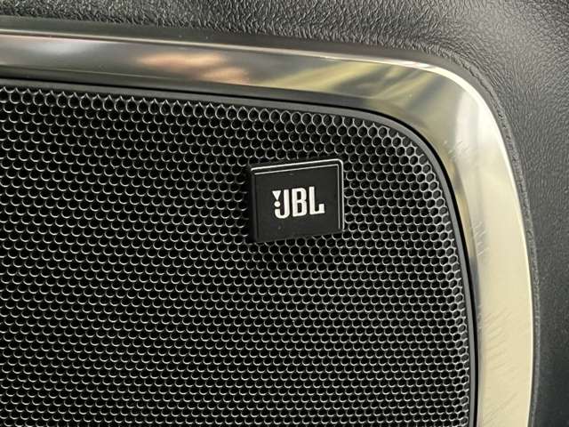 UJ0048544498_6_001.jpg