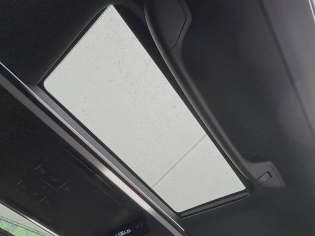 UZ0048228695_2_001.jpg