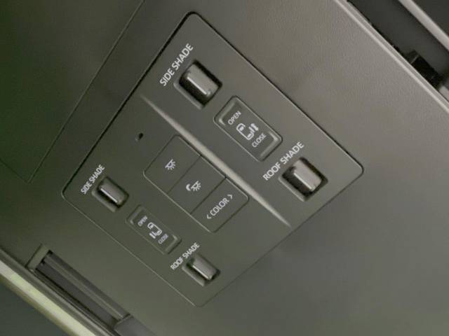 UZ0048228695_62_001.jpg