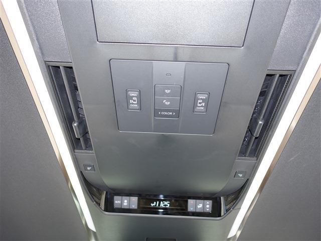 UJ0048236592_47_002.jpg