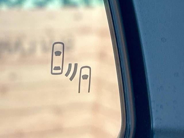 UZ0048508223_55_001.jpg