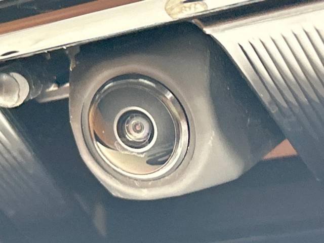 UZ0048508223_79_001.jpg