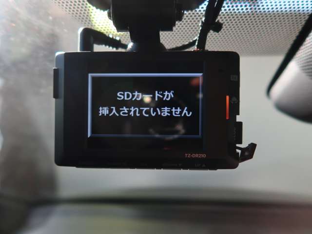 U00048242719_40_001.jpg