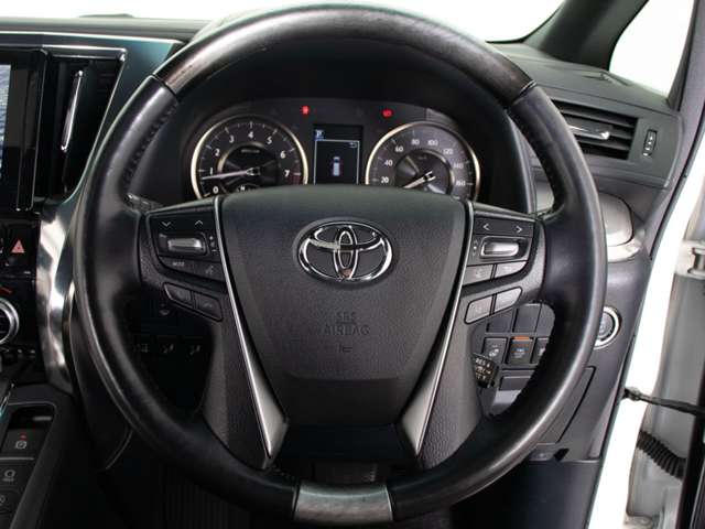 U00048258563_56_001.jpg
