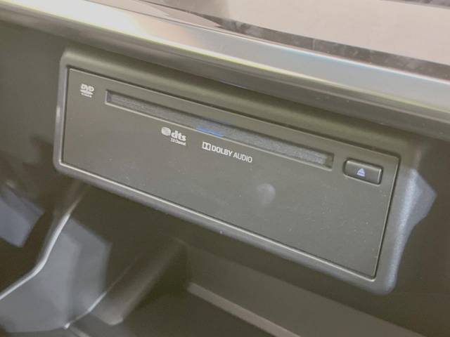 UZ0047836054_37_001.jpg
