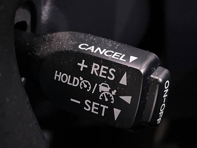 UZ0048546814_41_001.jpg