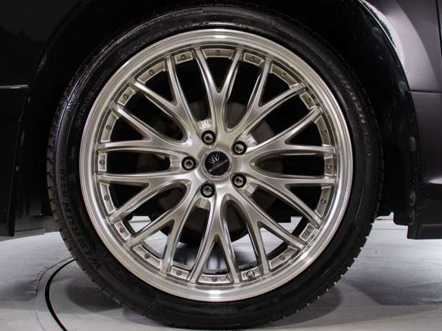 U00048191567_3_003.jpg