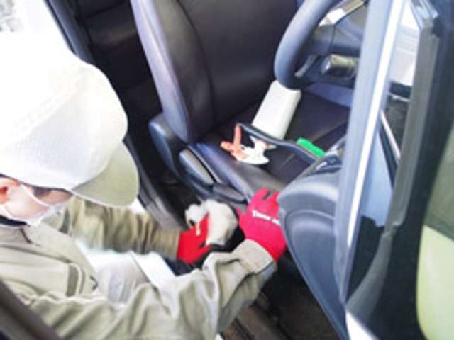 U00048476684_24_001.jpg
