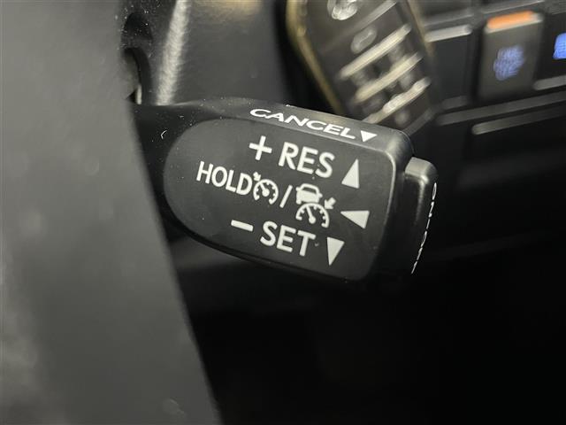 UZ0047774982_11_003.jpg