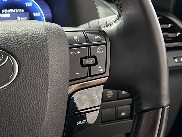 UJ0048007346_35_002.jpg