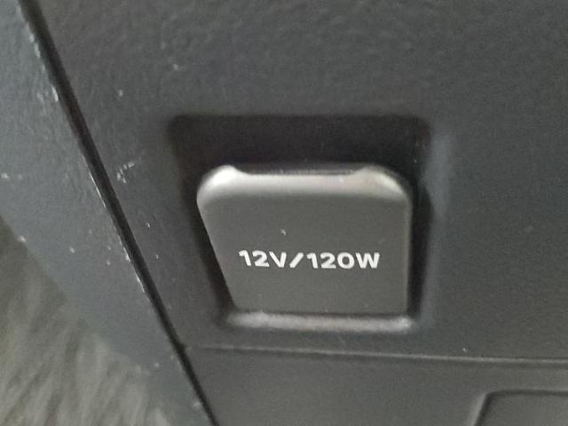 UZ0048130865_54_001.jpg