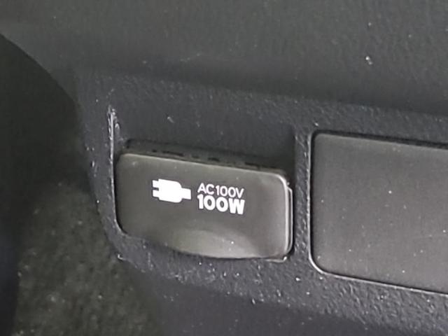 UZ0048130865_61_001.jpg