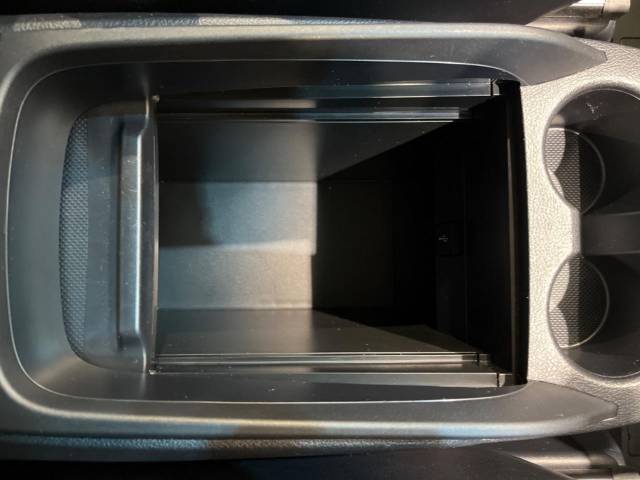 UZ0048164285_50_001.jpg