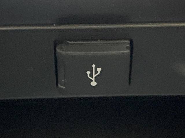 UZ0048164285_51_001.jpg