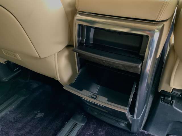 U00047846472_33_001.jpg