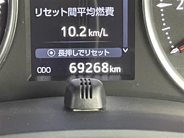 UZ0048111375_41_002.jpg