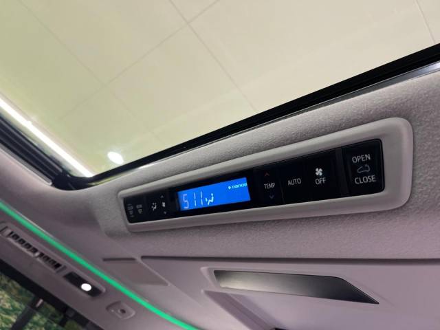 UZ0047579831_59_001.jpg