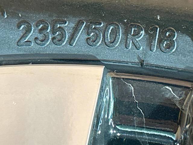 UZ0047871353_37_001.jpg