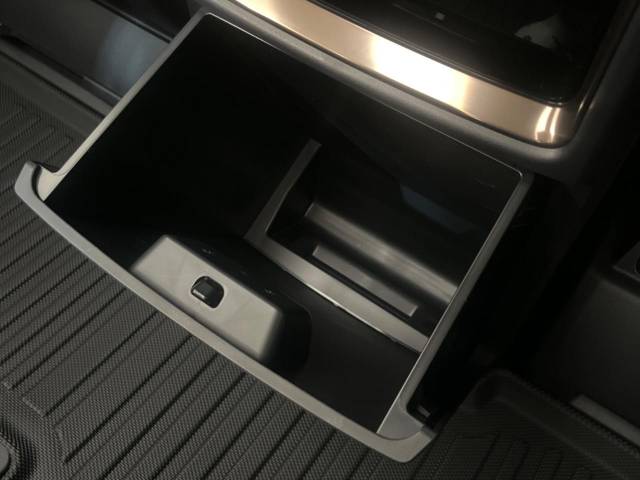 UZ0048230260_60_001.jpg
