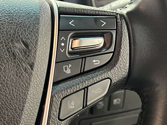 UJ0048313746_31_002.jpg