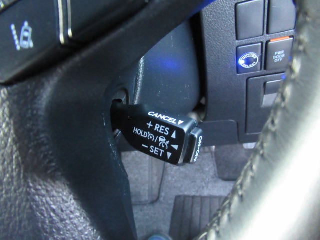 UZ0047746797_49_001.jpg