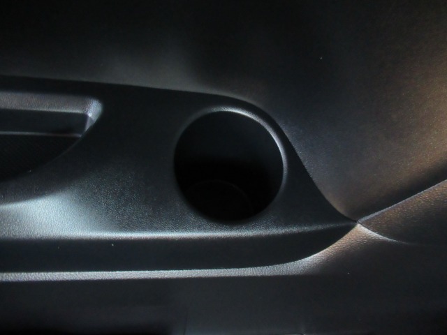 UZ0047746797_72_001.jpg