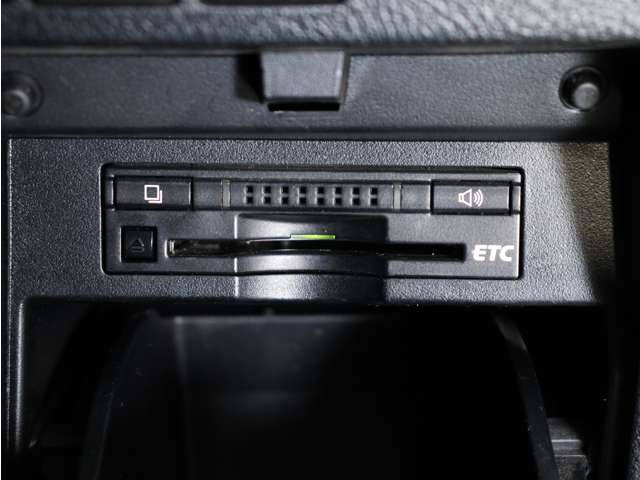 U00047758002_52_002.jpg