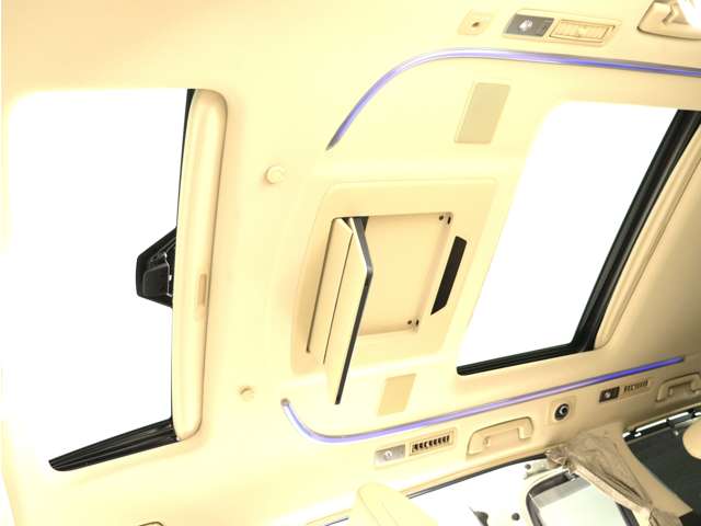 U00048258442_4_002.jpg