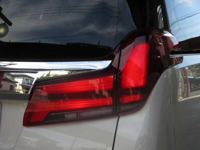U00046203556_38_001.jpg