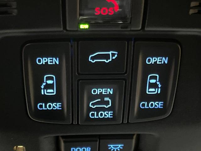 UZ0048058881_6_001.jpg