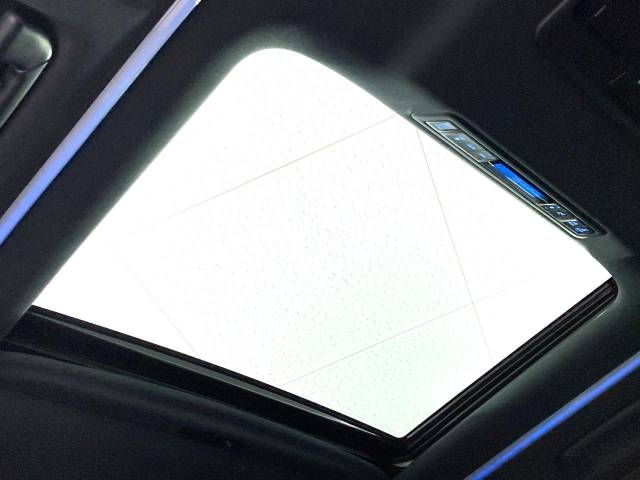 UZ0048382222_58_002.jpg