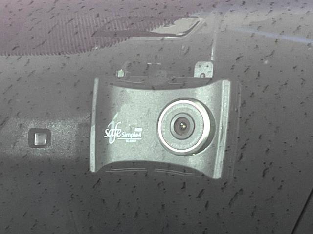 UZ0048352410_51_001.jpg