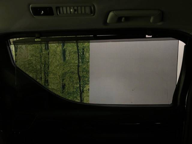 UZ0048352410_59_001.jpg