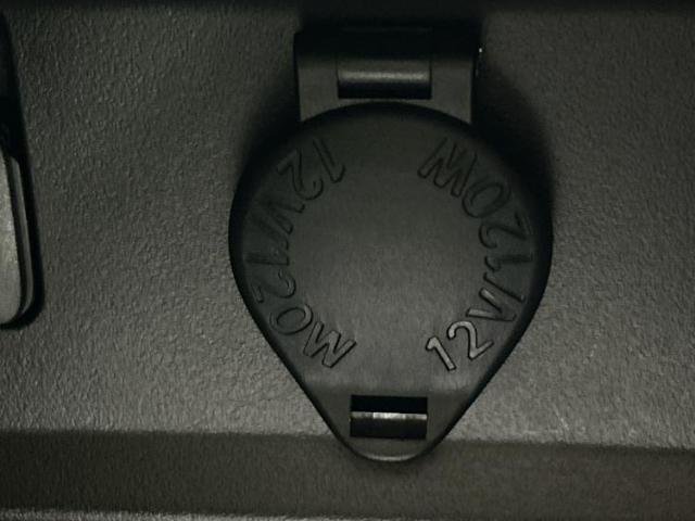 UZ0047749278_60_001.jpg