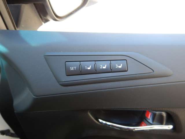 U00047992061_17_001.jpg