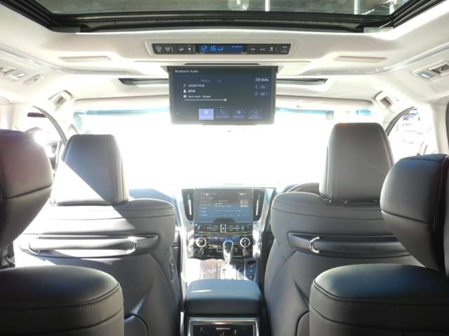 U00047992061_8_001.jpg