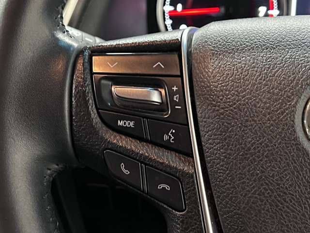 UJ0047971860_31_002.jpg