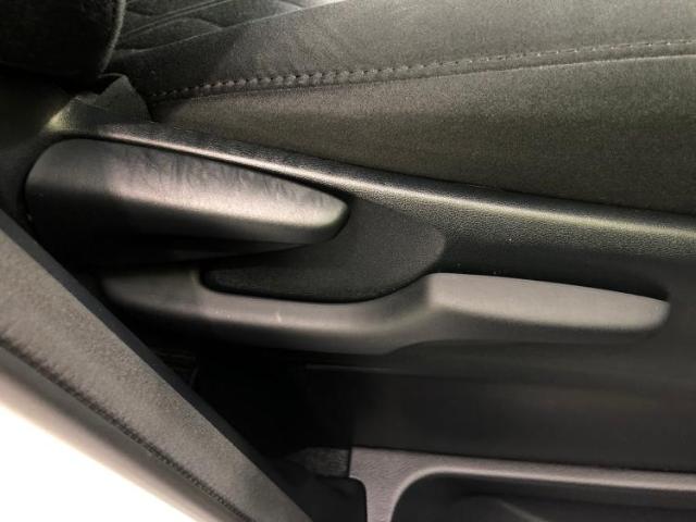 UZ0048340027_39_001.jpg