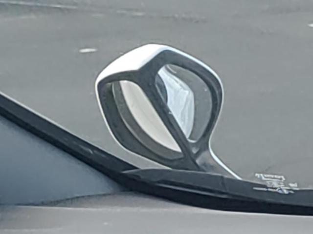 UZ0047848501_58_001.jpg