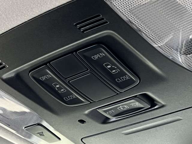 UJ0048460679_36_001.jpg