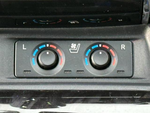UZ0048356593_46_001.jpg