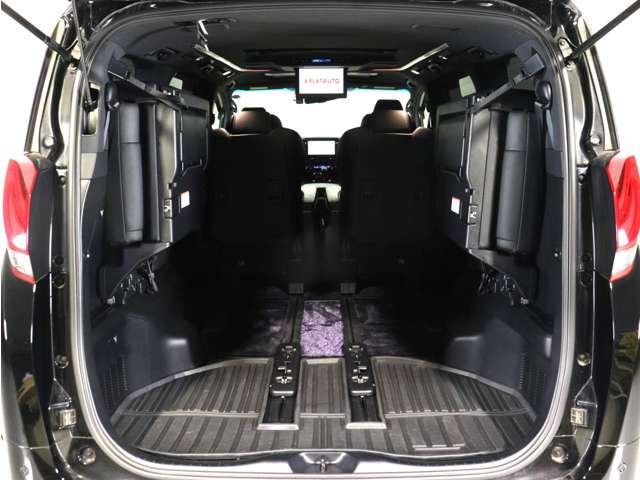 U00047880169_30_002.jpg
