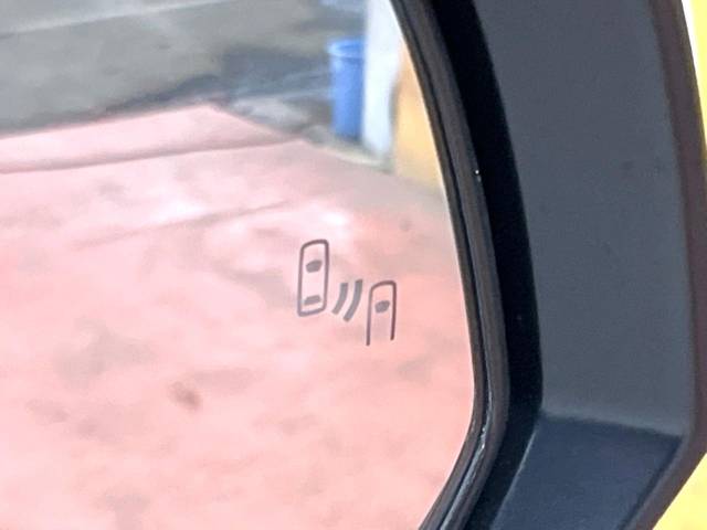 UZ0048134967_48_001.jpg