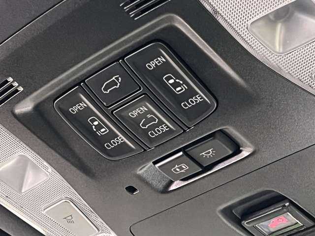 UJ0048280437_39_002.jpg