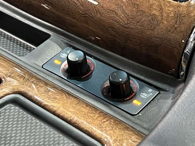 UJ0048280437_46_002.jpg