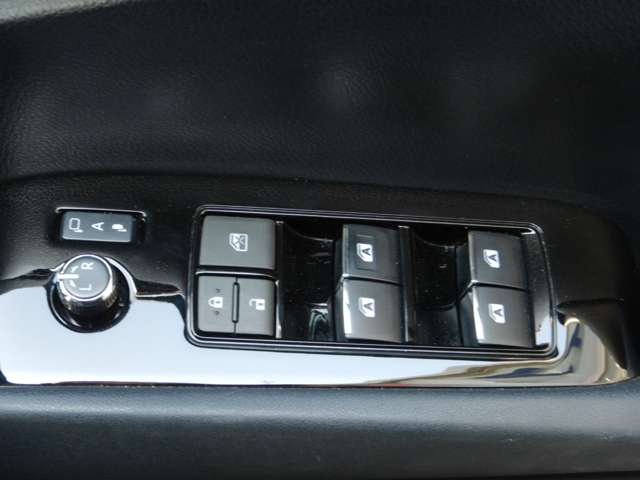 U00047766858_16_001.jpg